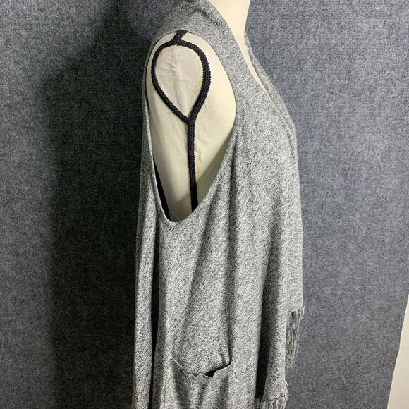 Chelsea & Theodore Open Sweater Vest Grey White Mark Bottom Fringe Side Pockeeds - Picture 9 of 12